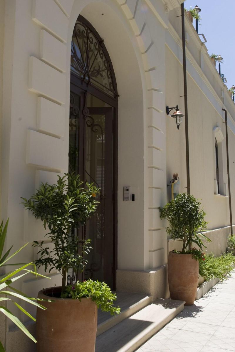 Palazzo Reginella Aparthotel Bovalino Marina Luaran gambar