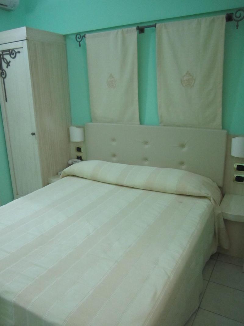 Palazzo Reginella Aparthotel Bovalino Marina Luaran gambar