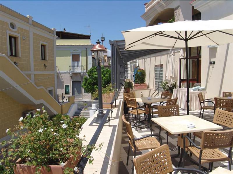 Palazzo Reginella Aparthotel Bovalino Marina Luaran gambar